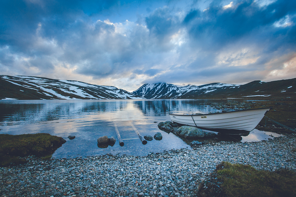 Jotunheimen_Beseggen_Lake