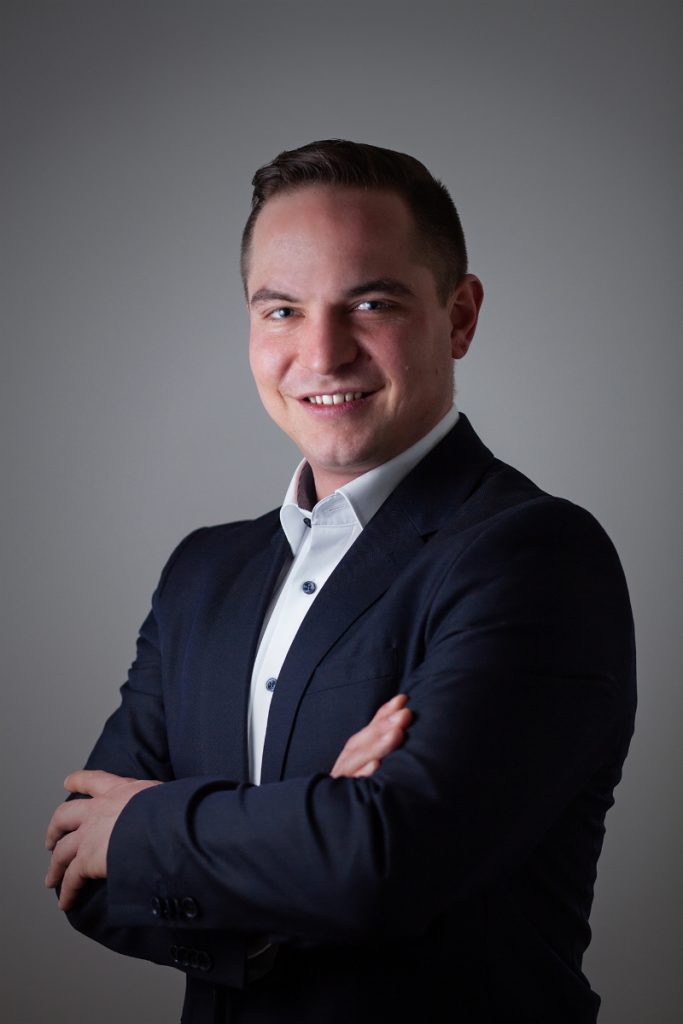 Dennis Bewerbungsbilder